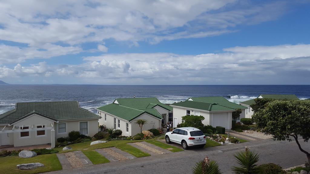 Whale View Self Catering Apartment Hermanus Eksteriør bilde