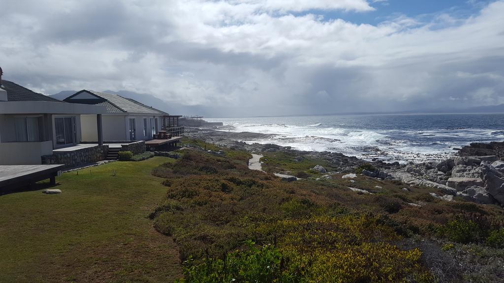 Whale View Self Catering Apartment Hermanus Eksteriør bilde