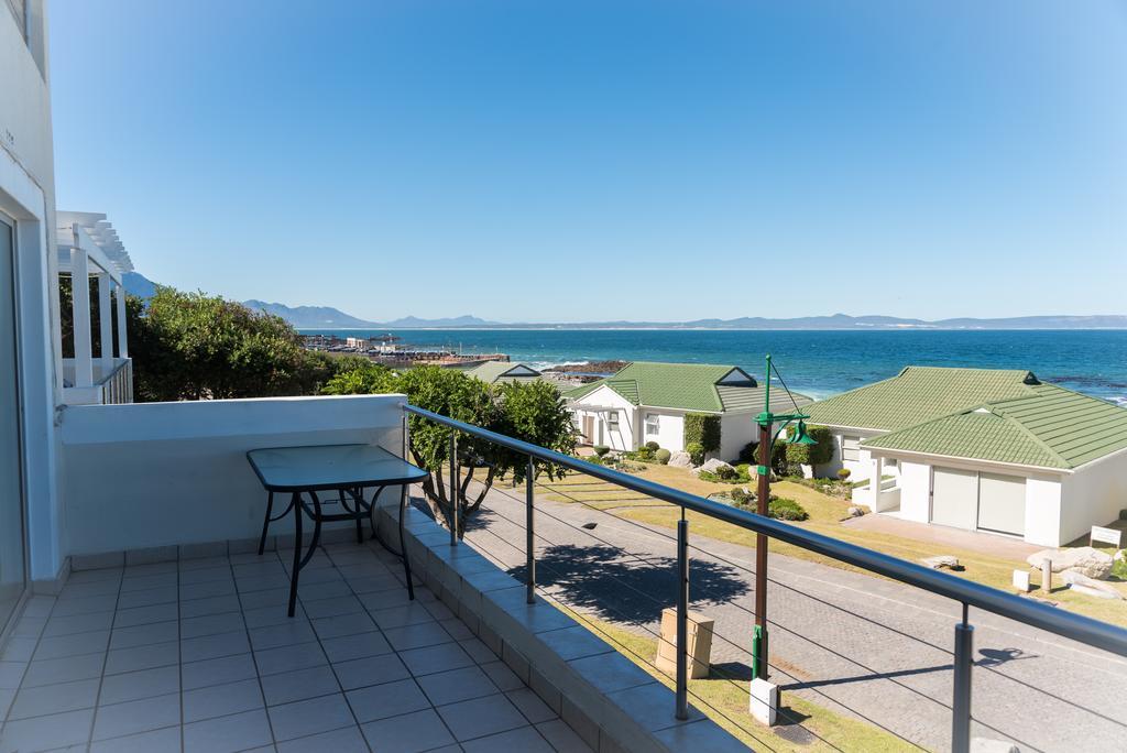 Whale View Self Catering Apartment Hermanus Eksteriør bilde